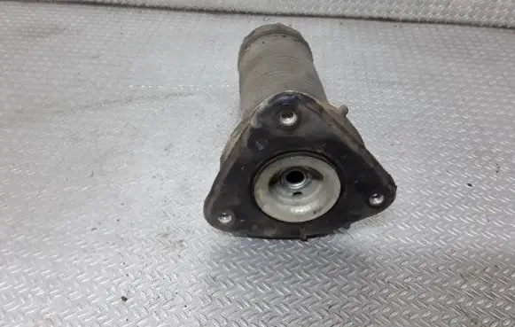 Ford Focus Coil spring mount 4M513K155DC
