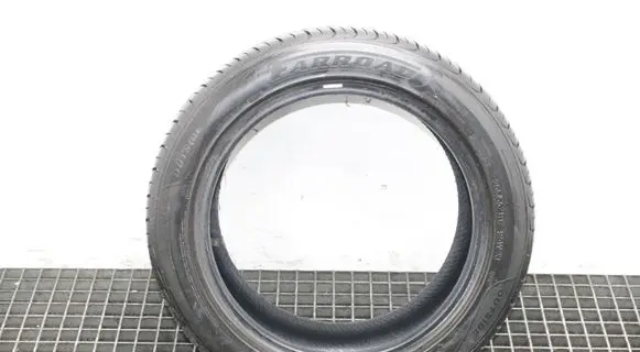 BMW 2 F45 R17 summer tire 20555R17 FARROAD
