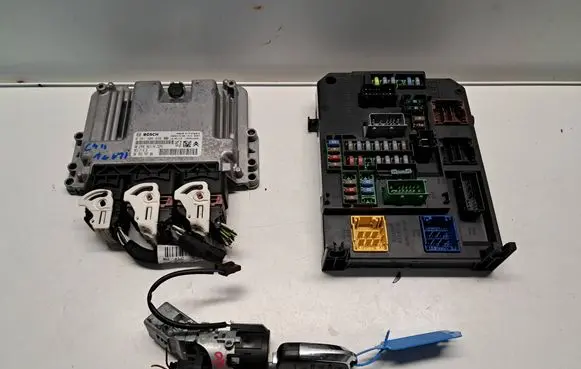 Engine ECU kit and lock set