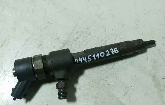 Opel Zafira B Fuel injector 0445110276