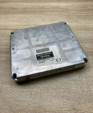 Toyota Avensis T250 Engine control unit/module ECU 8966105C71 MB1758009410