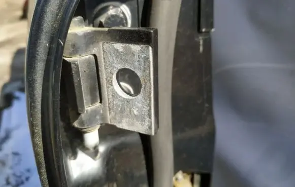 Volvo S80 Rear door lower hinge