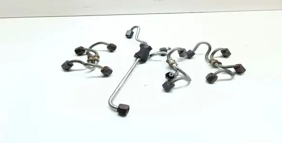 BMW 3 E92 E93 Fuel injector supply line/pipe 