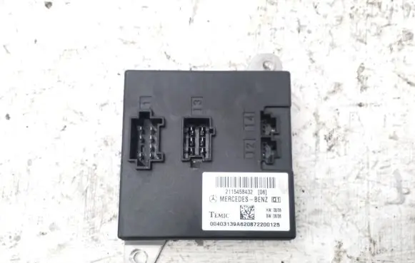 Mercedes-Benz CLS C219 Comfort/convenience module 2115458432