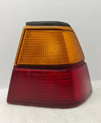 Volkswagen PASSAT B2 Rear/tail lights 321945112T