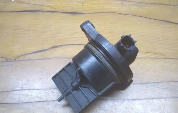 Jaguar S-Type Other engine bay part XW4E9L490AD