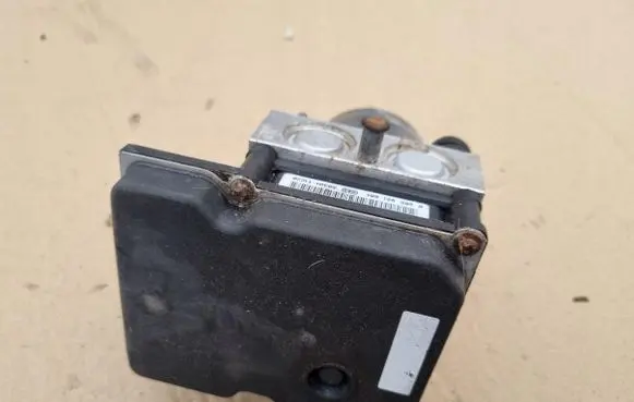 Citroen C4 Grand Picasso ABS Pump 9677024980