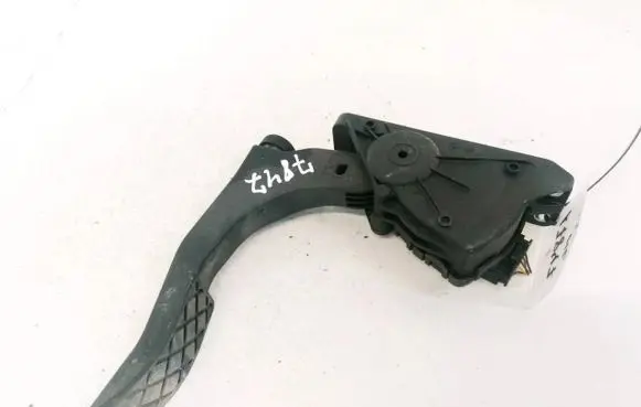 Audi A6 S6 C6 4F Accelerator throttle pedal 4F1723523B 6PV00898406