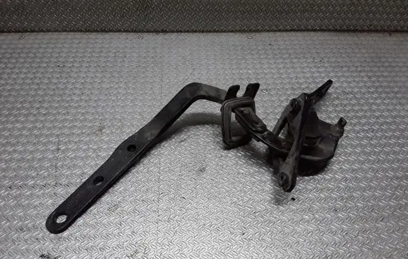 Volvo V70 Tailgate/trunk/boot hinge