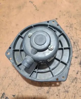 Suzuki Wagon R+ Heater fan/blower EA31030350 4381000010