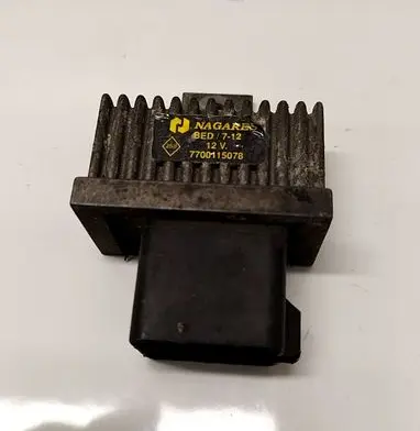 Renault Megane II Glow plug pre-heat relay 7700115078