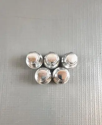 Toyota RAV 4 (XA50) Nuts/bolts 