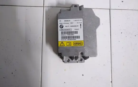 BMW 1 E81 E87 Airbag control unit/module 0285001531 6577696026801