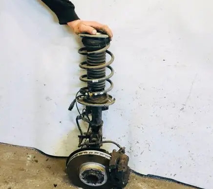 Citroen C4 II Picasso Front wheel hub spindle knuckle