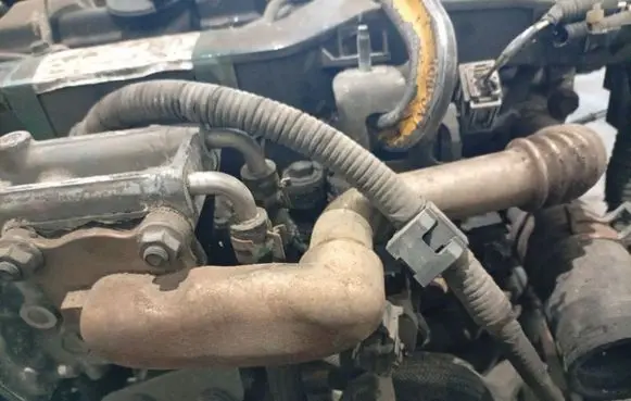 Toyota Avensis T270 EGR valve line/pipe/hose