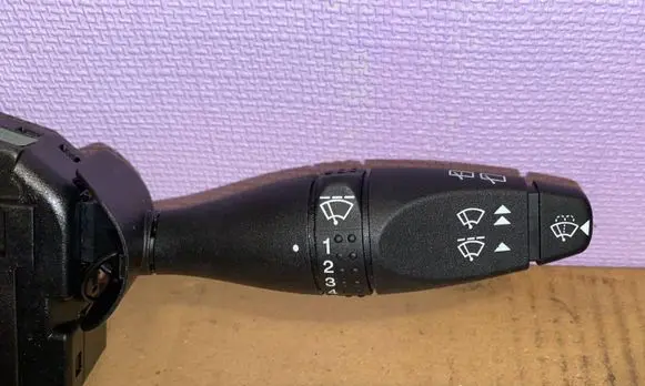 Ford Focus Wiper control stalk 98AG17A553DC