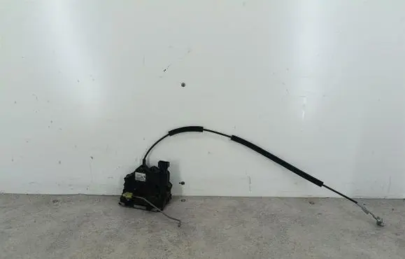 Opel Corsa D Front door lock 13258271EE