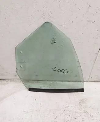 Mitsubishi Colt CZ3 Rear door window glass 43r000588