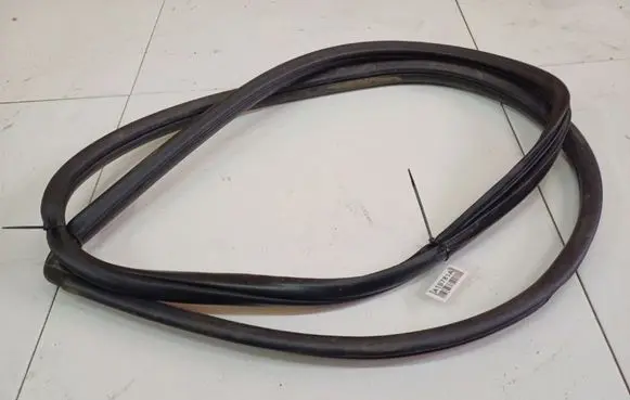 Honda Jazz Rubber seal front coupe door 
