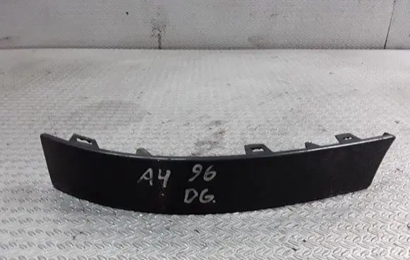 Audi A4 S4 B5 8D Rear/tail light trim molding 8D0945102