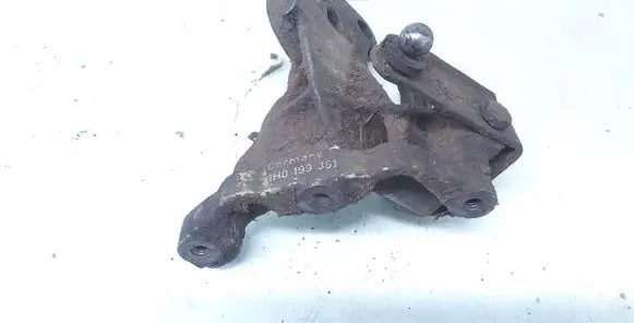 Volkswagen Golf III Gearbox mounting bracket 1H0199351