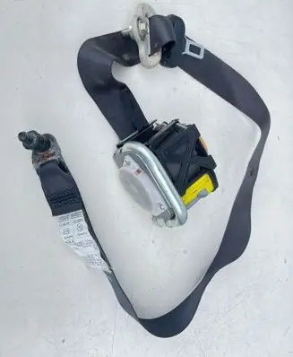 Subaru Impreza III Seat belt trim 