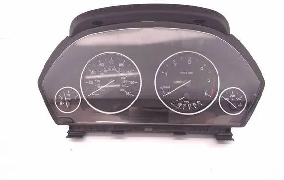 BMW 3 F30 F35 F31 Speedometer (instrument cluster) 9232894 9325185 20037907