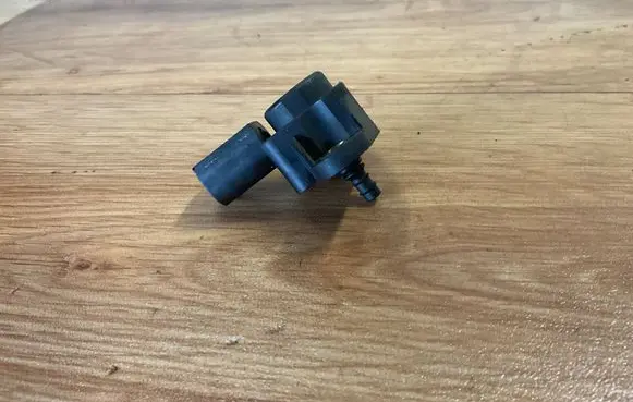 Mercedes-Benz B W245 Air pressure sensor A0061539928 0261230194