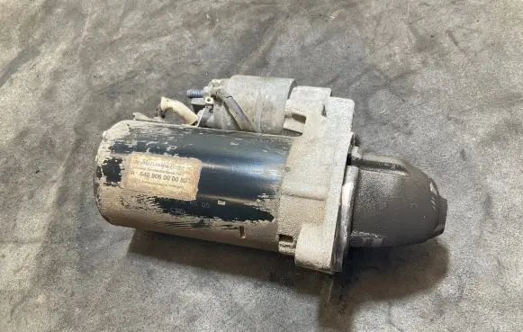 Mercedes-Benz Sprinter W906 Starter motor A646906000080 A6469060000 0388023003