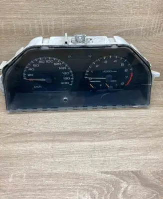 Mitsubishi Lancer Speedometer (instrument cluster) MB680657 738080