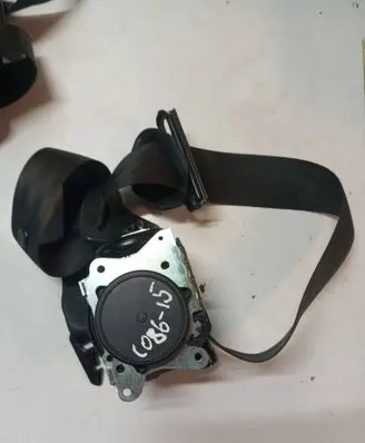 Volvo V40 Front seatbelt 31418479