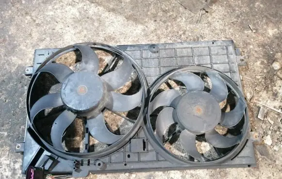 Volkswagen Caddy Fan set 1K0121207T