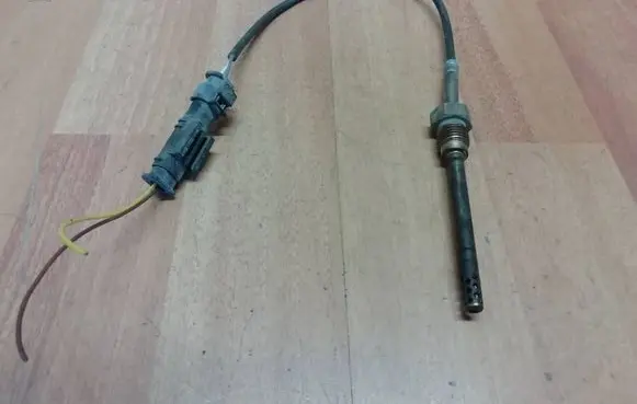 Exhaust gas temperature sensor