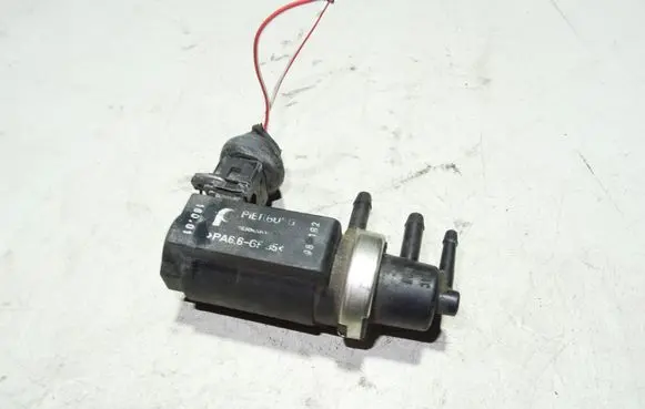 Audi A6 S6 C5 4B Turbo solenoid valve 059906627
