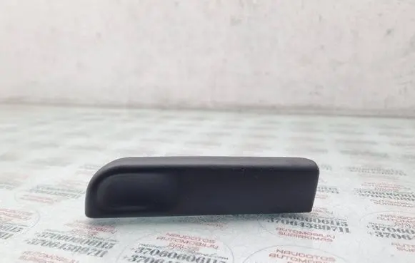 Volkswagen Touareg I Seat adjustment handle 8328334