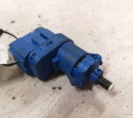 Mazda 3 I Brake pedal sensor switch BP4K