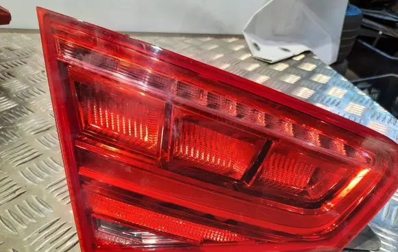 Audi A8 S8 D4 4H Tailgate rear/tail lights 4H0946093A