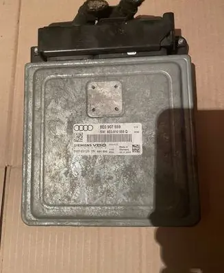Audi A5 8T 8F Engine control unit/module 8E0907559 8E910559Q