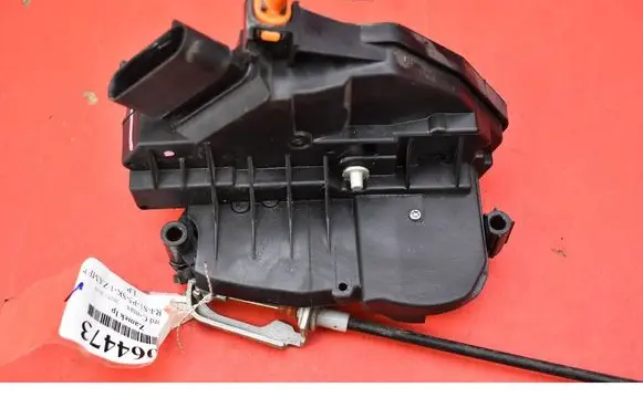 Ford Grand C-MAX Front door lock BF6AF21813EM