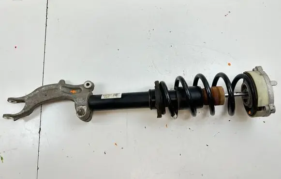 Front shock absorber with coil spring