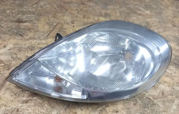 Renault Trafic II (X83) Headlight/headlamp 8200701363