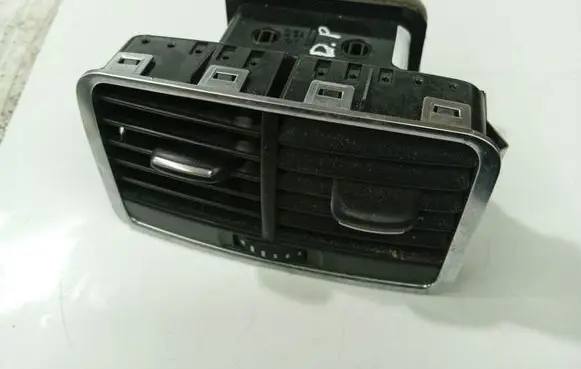 Audi A6 S6 C6 4F Dash center air vent grill 4F0819203