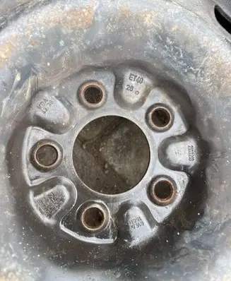 Chrysler Voyager R16 steel rim 635AA
