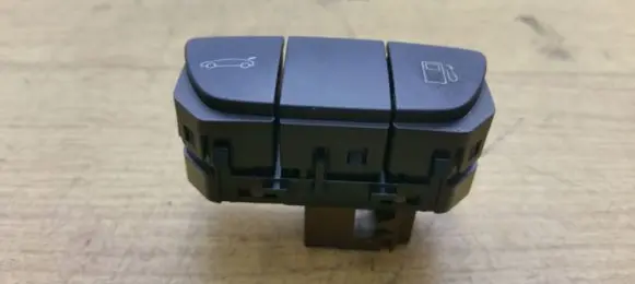 Peugeot 508 Tailgate opening switch 96661584XT01 96661584XT