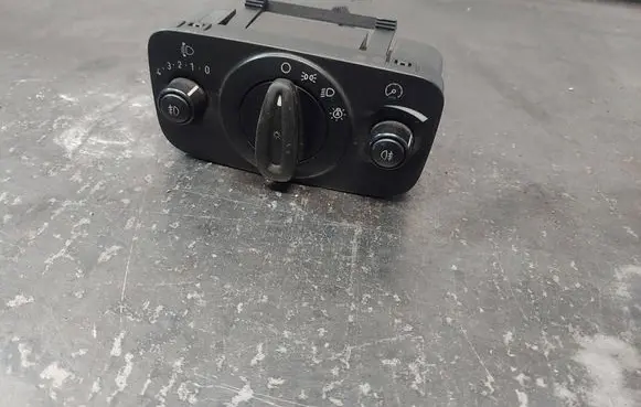 Ford Mondeo MK IV Light switch 8G9T13A024CA