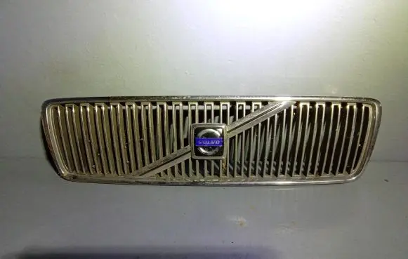 Volvo S70 V70 V70 XC Front grill 9178087