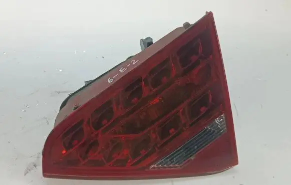 Audi A5 8T 8F Tailgate rear/tail lights 8T0945094A AU484