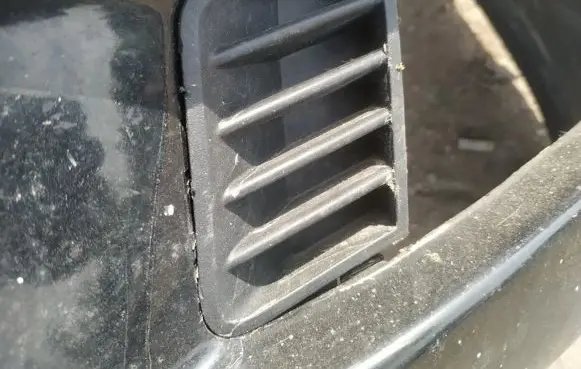 Hyundai Sonata Front bumper lower grill