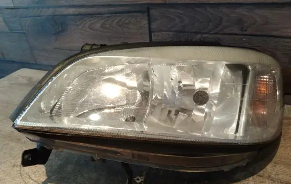 Opel Zafira A Headlight/headlamp