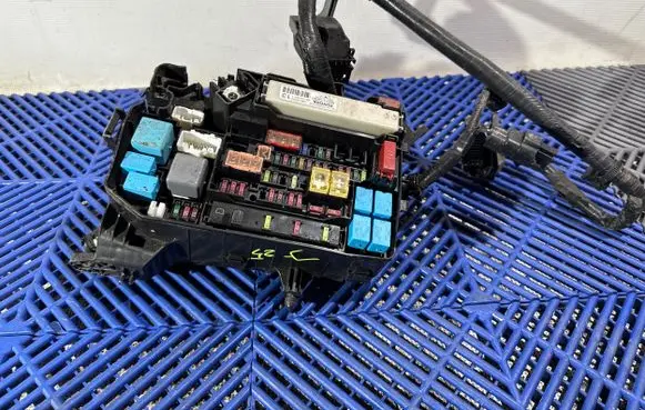 Lexus CT 200H Fuse box set 602730